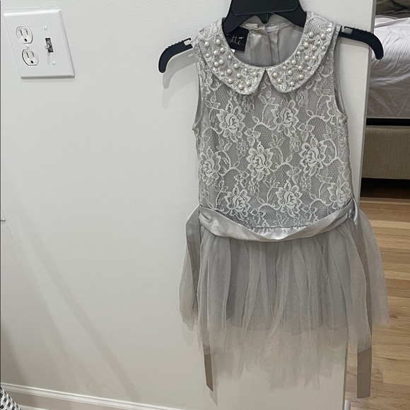 DKNY Gray Lace Kids Dress with Pearl Collar - Picture 1 of 1